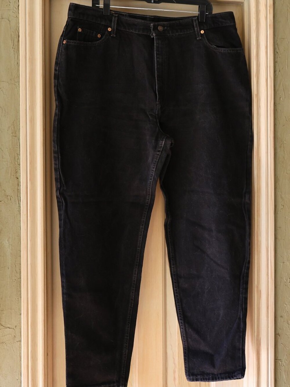 Women's Levi's 550 Relaxed Fit Tapered Leg Black Jeans Size 22W